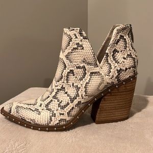 Steve Madden Alyse booties